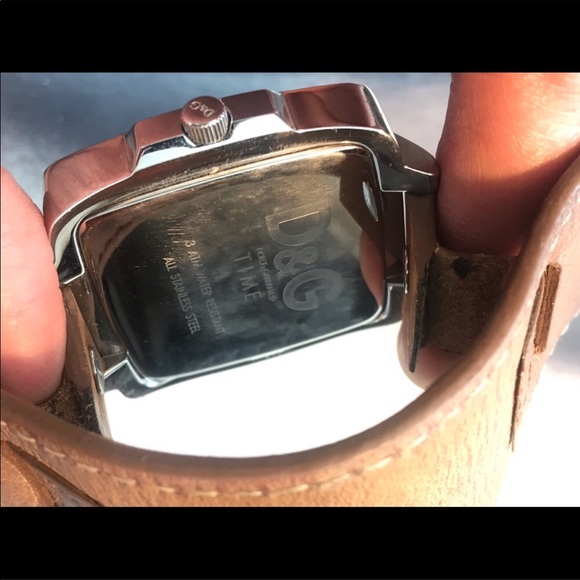 $SOLD$ Authentic Dolce and Gabbana mens watch - Picture 3 of 6